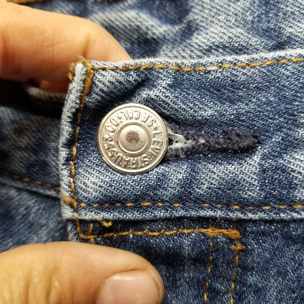 Levis Jeans Mens 34x30 Blue 501 Cotton Denim Button Fly Classic Straight - Picture 4 of 15